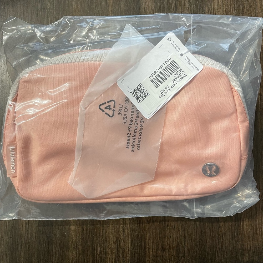 2023 New Release Lululemon Everywhere Belt Bag Melon Sorbet NWT sealed